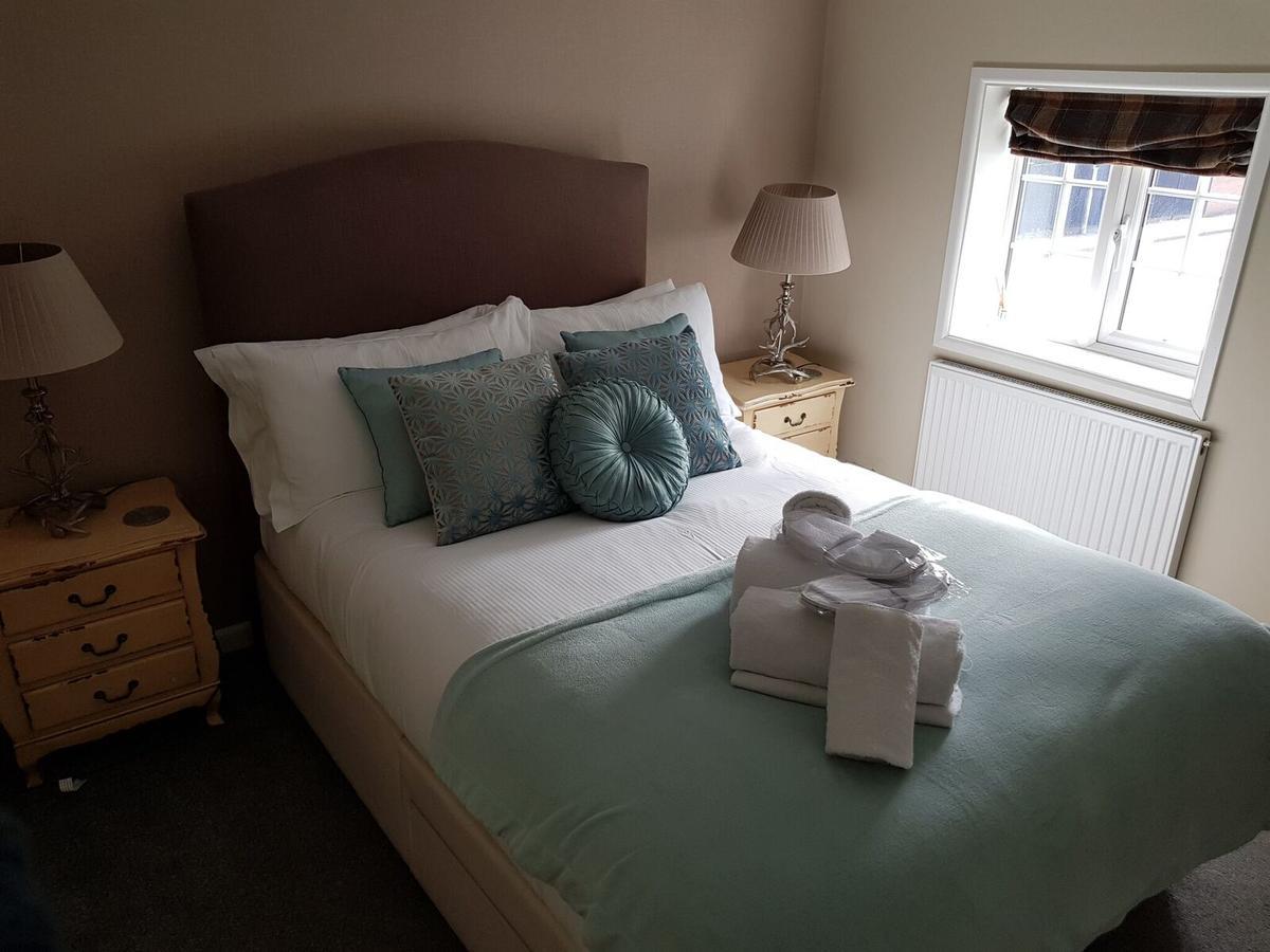 Monkey Brewhouse Hotel Lymington Eksteriør billede